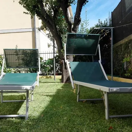 Amelie House *